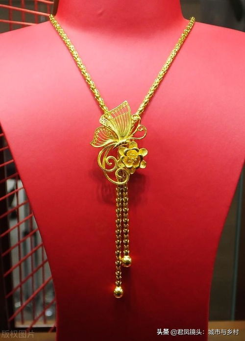 湖北宜昌珠寶首飾店 黃金飾品琳瑯滿目，龍鳳呈祥與美發飾品銷售新趨勢